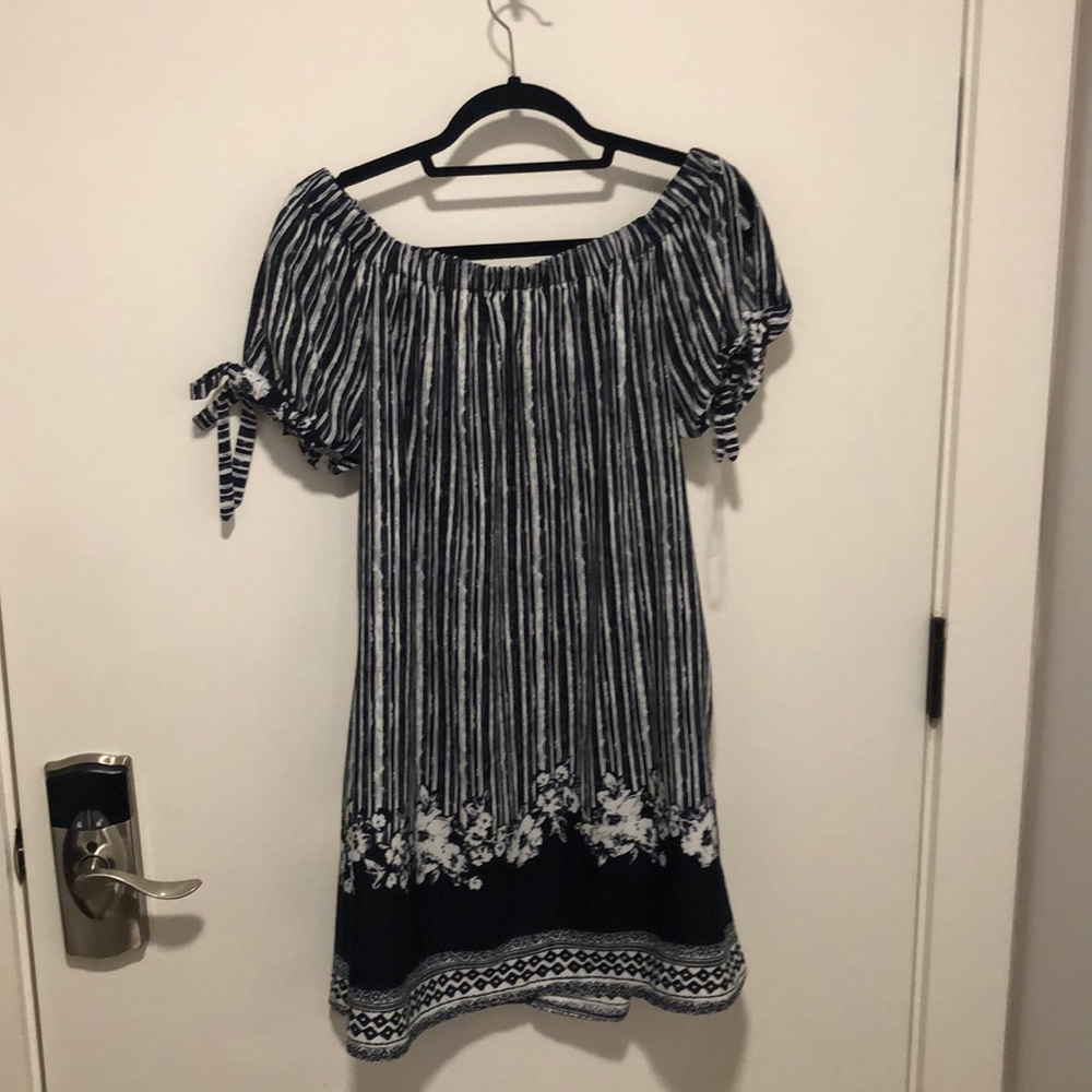 Off the shoulder sun dress